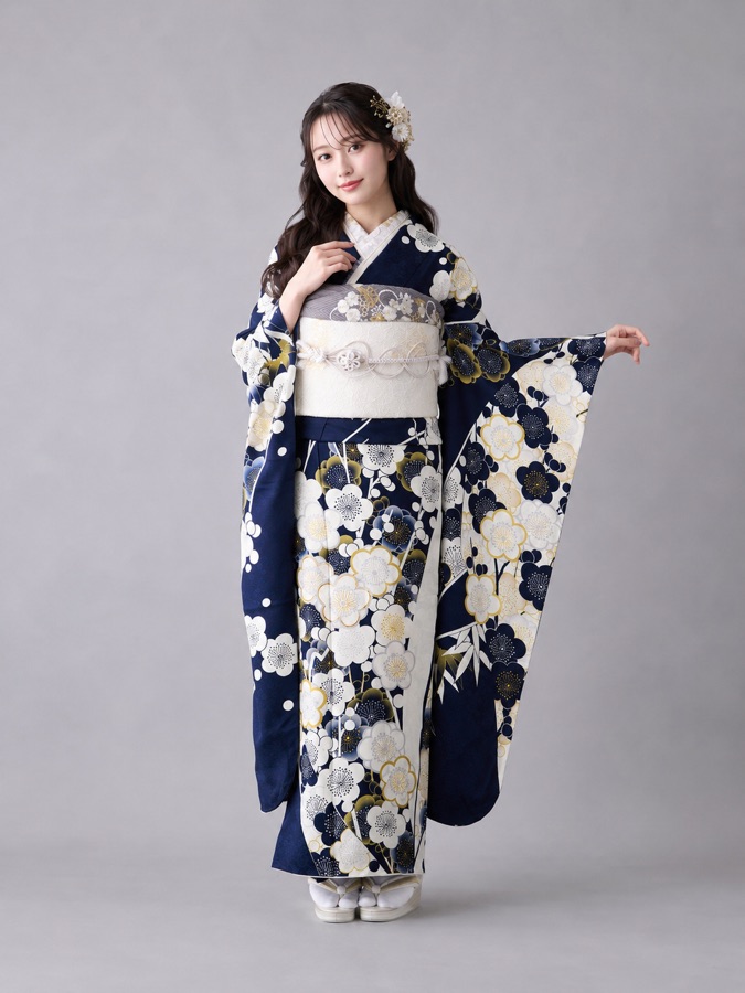 紺色の振袖