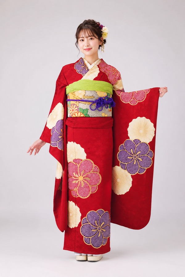 赤色の振袖(着用イメージ)