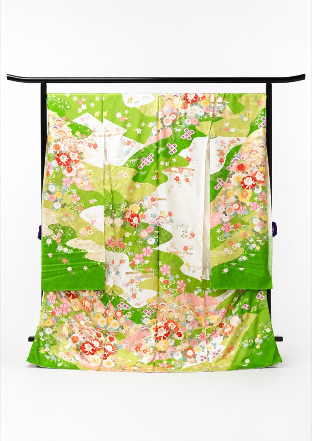 緑色の振袖(衣桁)