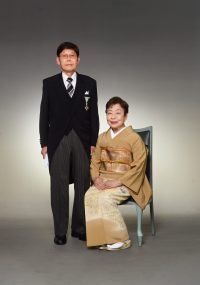 正装でのご夫婦写真