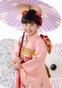 日本髪が良く似合う７歳の女の子