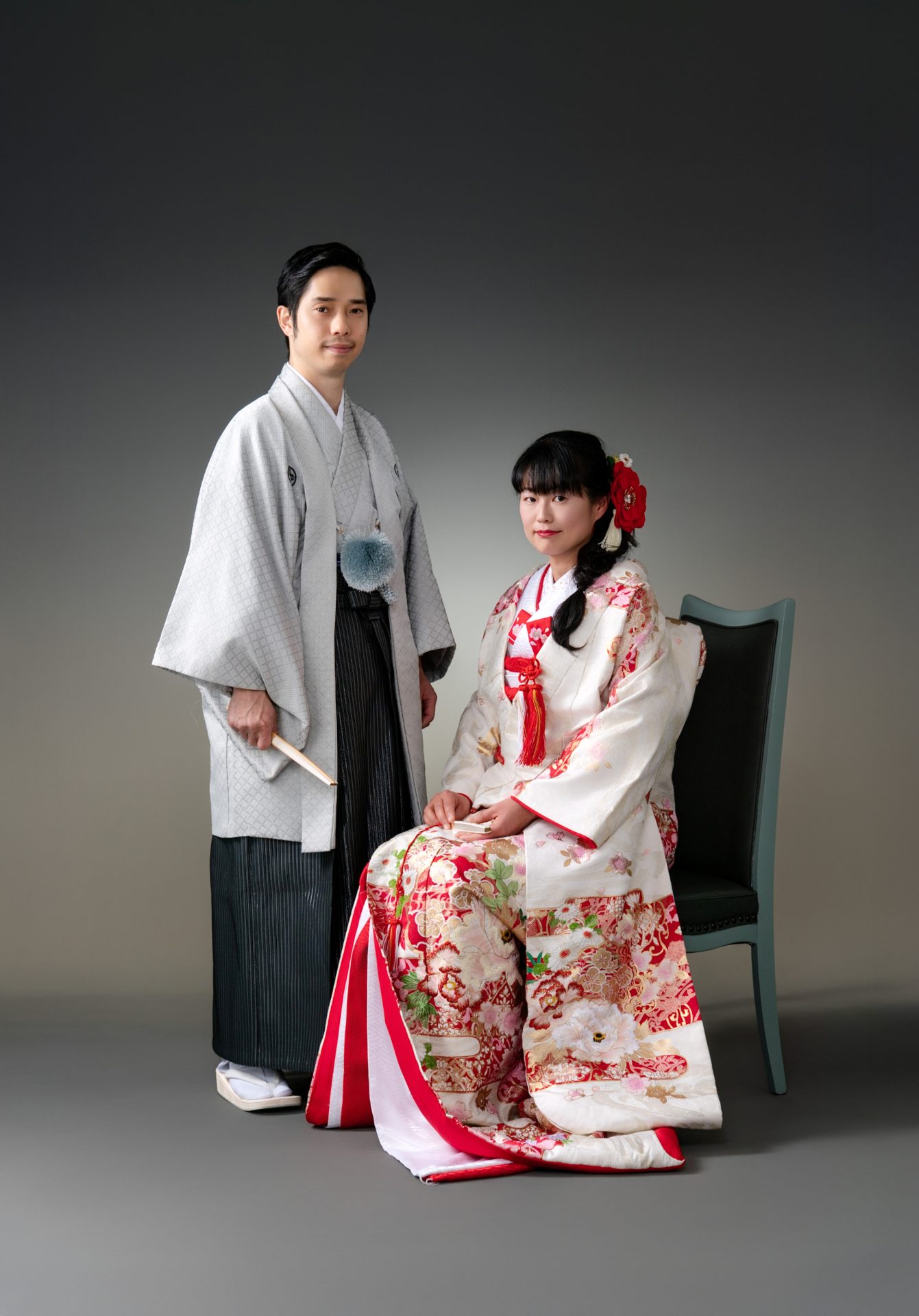 和装の婚礼衣装のご夫婦記念写真